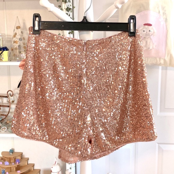 TULAROSA Rose Gold Sequins Skort - Picture 10 of 16